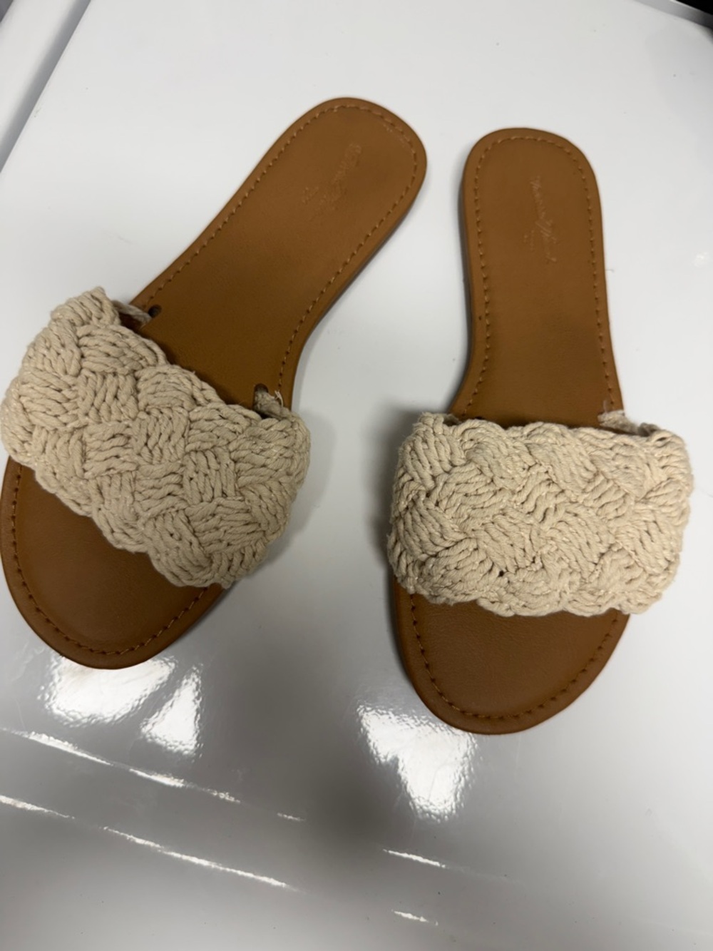 Universal Thread - Woven Knit Slide Sandals in Cream Leather Bottom - WORN ONCE